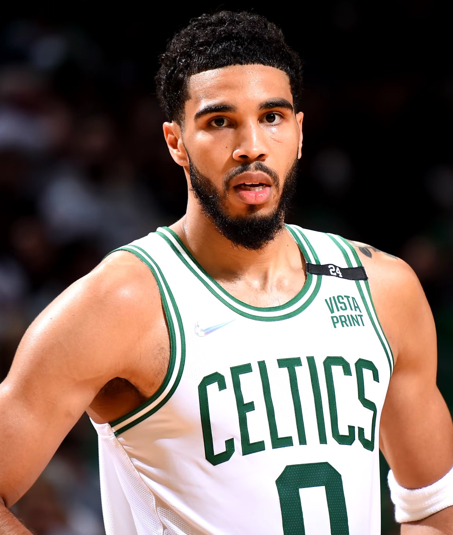 塔图姆在切尔西比赛中爆冷，刷新纪录引发热议！