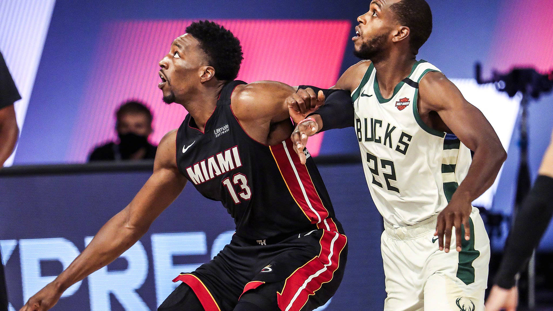 九游娱乐-蒂姆重要时刻表现优异，雄鹿带队取胜！再创辉煌时刻-九游娱乐